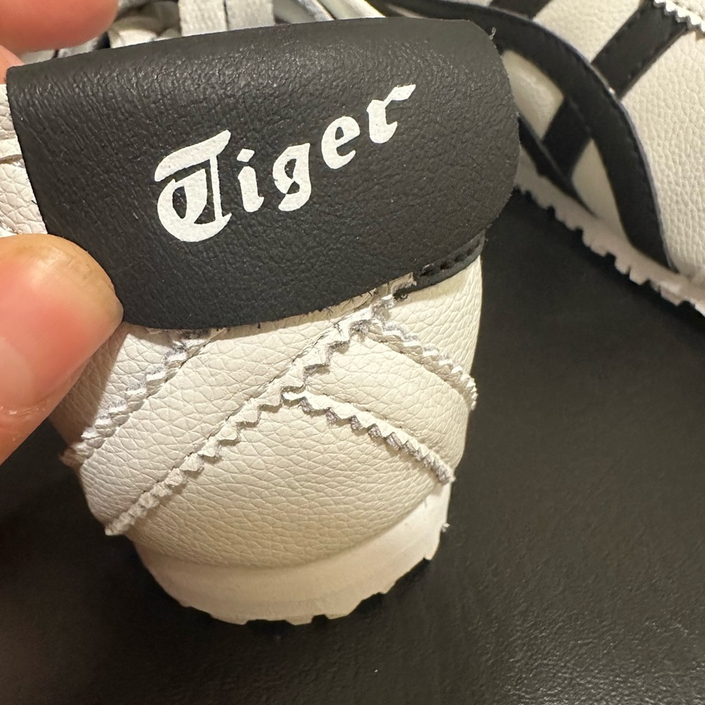 Onitsuka Tiger by Asics White and Black Casual Shoes - Picture 9 of 14